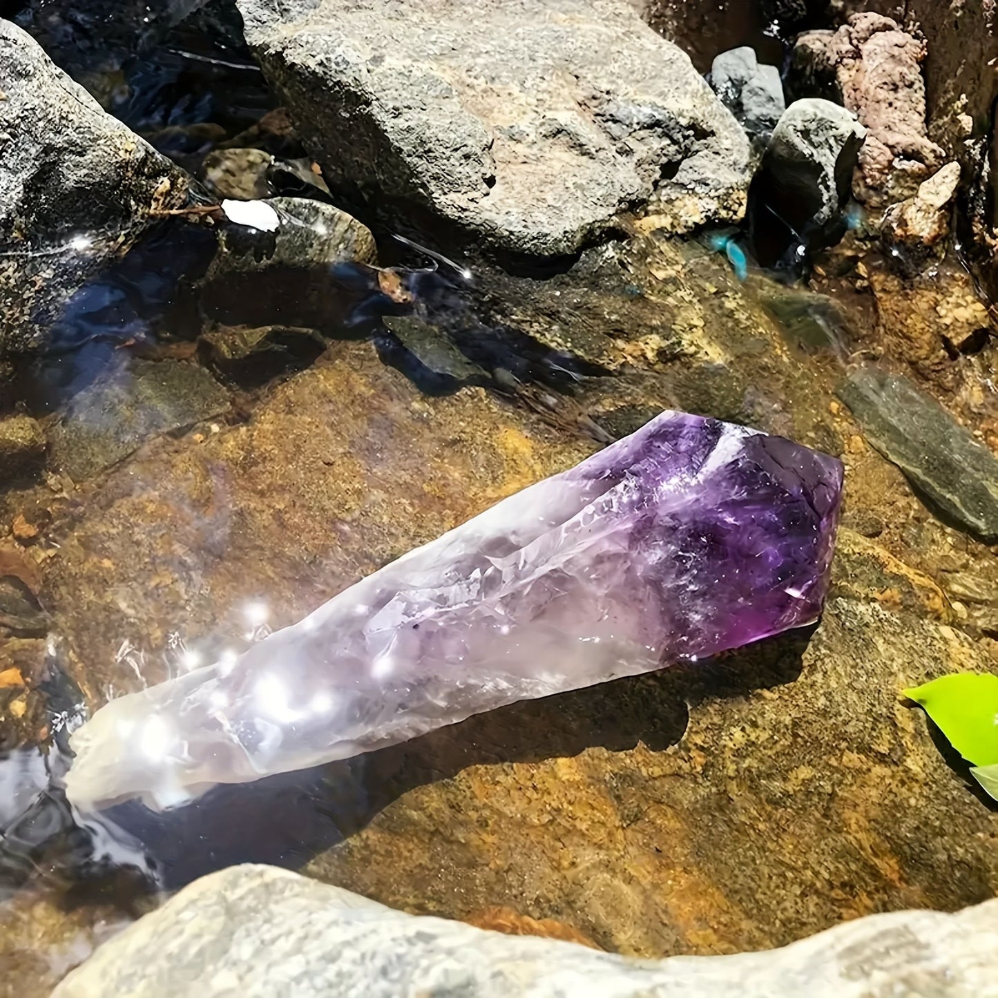 1pc Amethyst Scepter, Large Raw Uncarved Crystal, Stunning Gradient Amethyst Scepter, Perfect Gift For Family And Friends, Christmas, Valentine'S Day, Thanksgiving Day Gift, Perfect Home Decoration