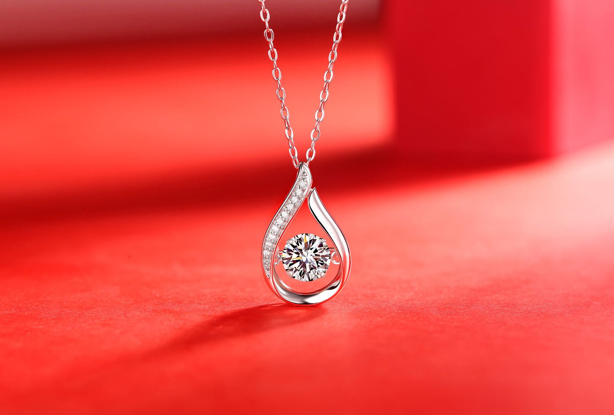 Dynamic - Fashionable and trendy jewelry set with 1-carat Moissan diamond S925 sterling silver, affordable diamond necklace pendant